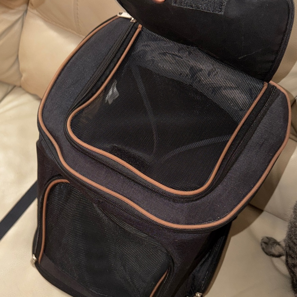 🐾 Leke Backpack Pet Carrier – NWT, Never Used! 🐾 - Picture 5 of 8
